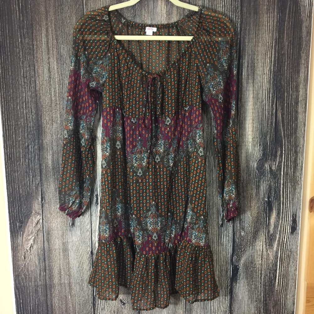 🌸 Boho Xhilaraion Sheer overdress Ruffle Small E6
